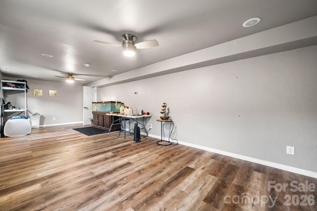 422 Arlington Circle NW, Lenoir, NC 28645