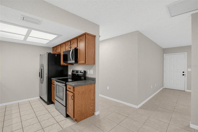 8175 SW 109TH STREET ROAD, Ocala, FL 34481