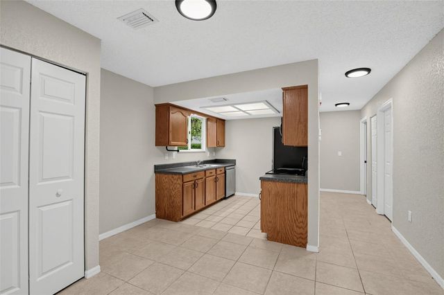 8175 SW 109TH STREET ROAD, Ocala, FL 34481