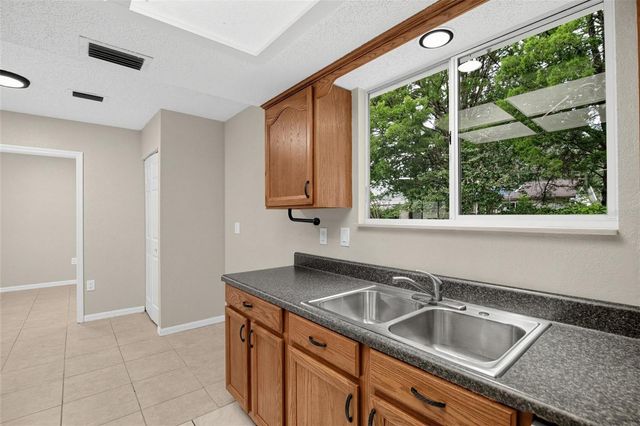 8175 SW 109TH STREET ROAD, Ocala, FL 34481