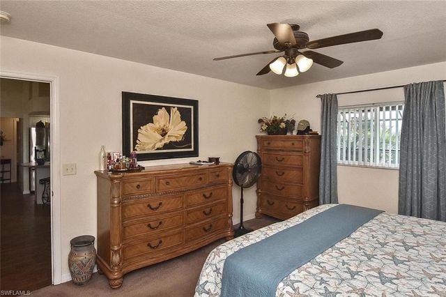 425 20th PL, Cape Coral, FL 33993