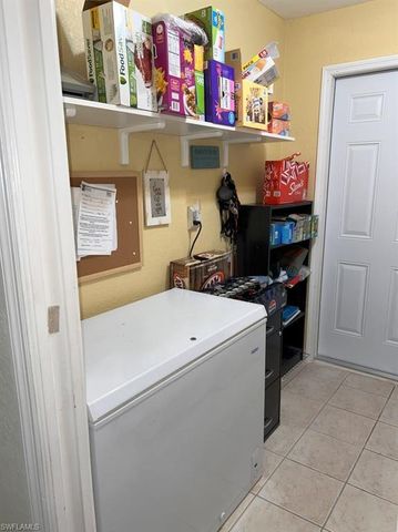 425 20th PL, Cape Coral, FL 33993