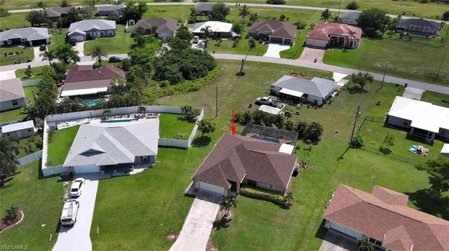 425 20th PL, Cape Coral, FL 33993
