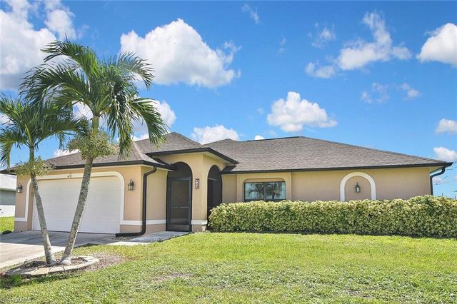 425 20th PL, Cape Coral, FL 33993