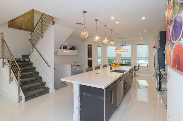 2900 NE 12th Ter 33, Oakland Park, FL 33334