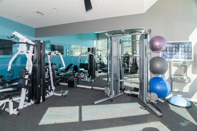 2900 NE 12th Ter 33, Oakland Park, FL 33334