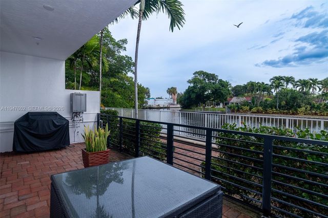 2900 NE 12th Ter 33, Oakland Park, FL 33334