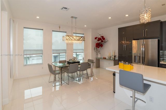 2900 NE 12th Ter 33, Oakland Park, FL 33334