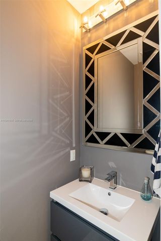 2900 NE 12th Ter 33, Oakland Park, FL 33334