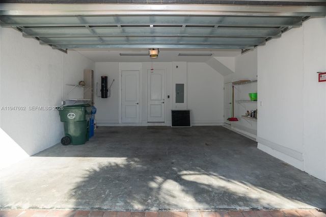 2900 NE 12th Ter 33, Oakland Park, FL 33334