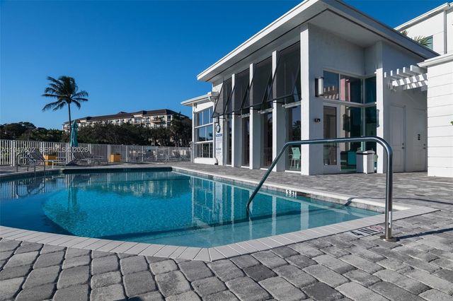 2900 NE 12th Ter 33, Oakland Park, FL 33334