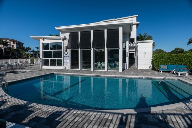 2900 NE 12th Ter 33, Oakland Park, FL 33334