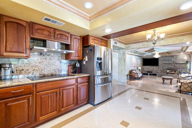 3607 W Magill Avenue, Fresno, CA 93711