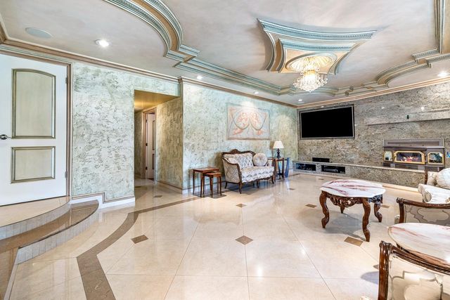 3607 W Magill Avenue, Fresno, CA 93711