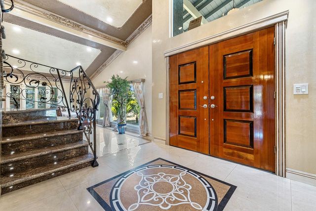 3607 W Magill Avenue, Fresno, CA 93711