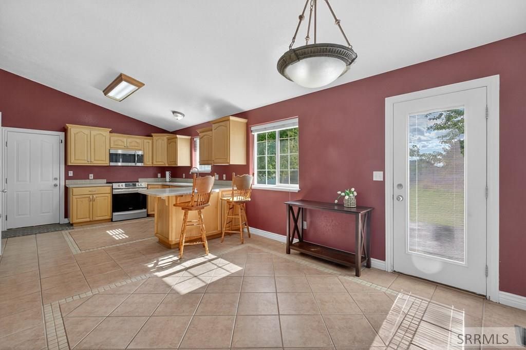 Image 11 of property listing at 3860 E 390 N, Rigby, ID 83442