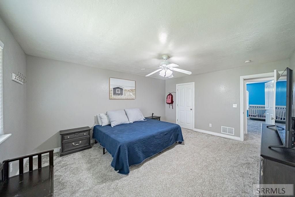 Image 16 of property listing at 3860 E 390 N, Rigby, ID 83442