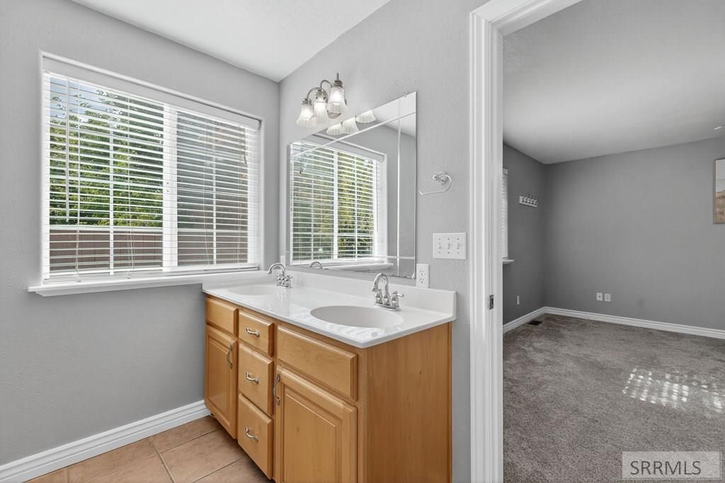 Image 18 of property listing at 3860 E 390 N, Rigby, ID 83442