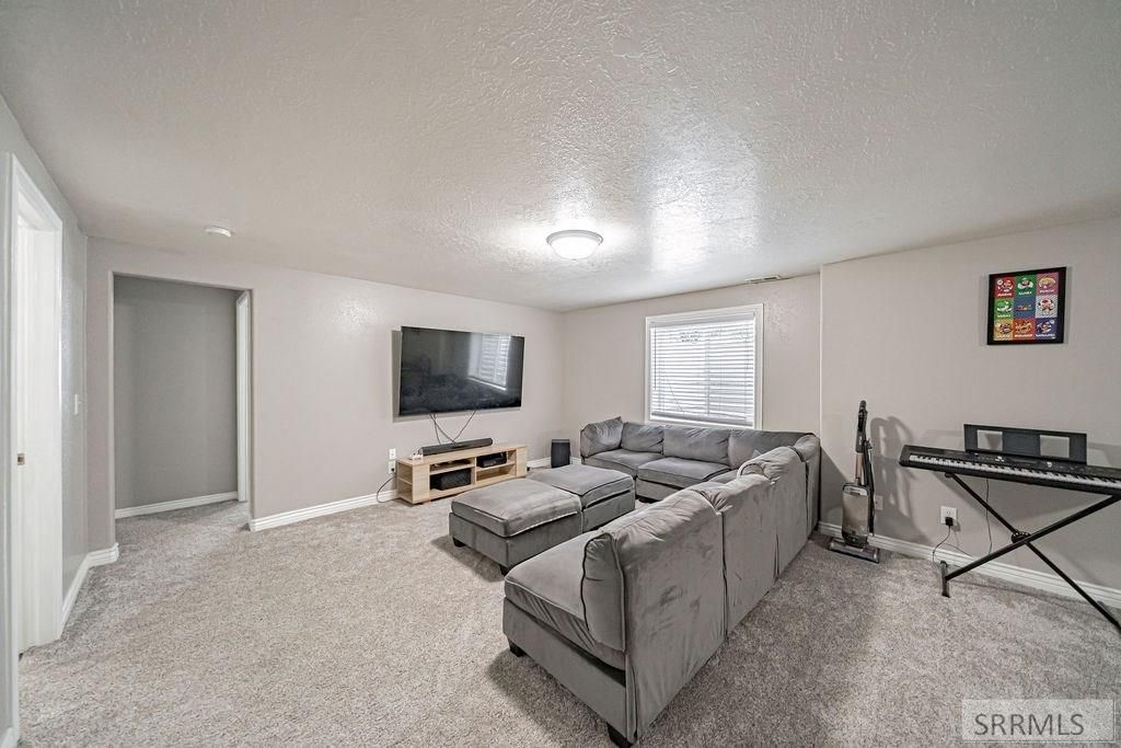 Image 26 of property listing at 3860 E 390 N, Rigby, ID 83442