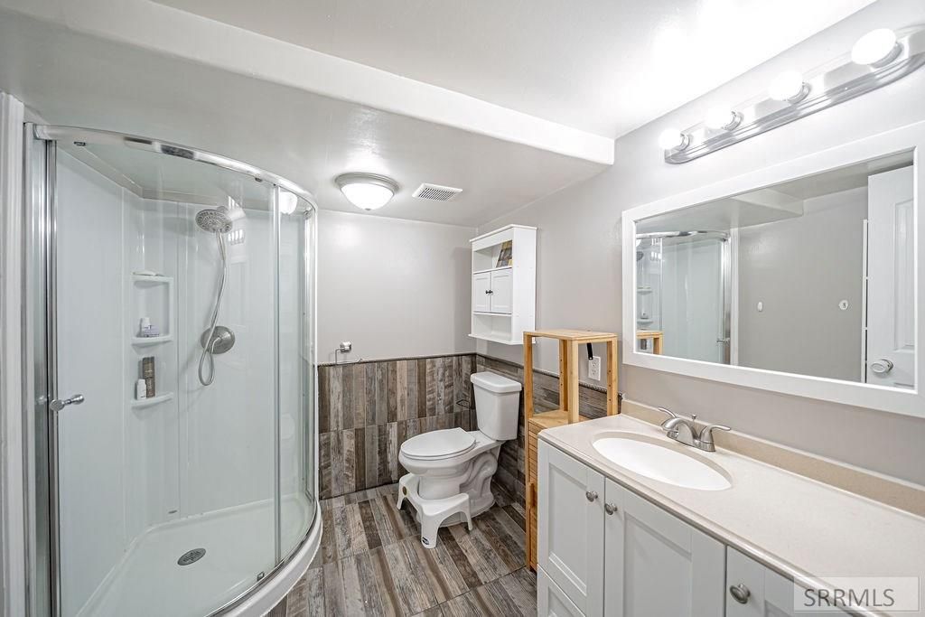 Image 33 of property listing at 3860 E 390 N, Rigby, ID 83442