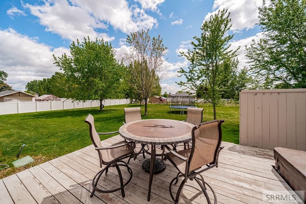 Image 38 of property listing at 3860 E 390 N, Rigby, ID 83442