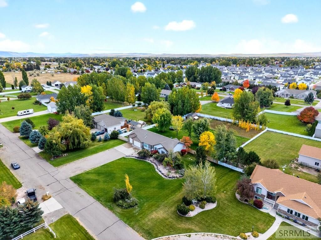 Image 76 of property listing at 3860 E 390 N, Rigby, ID 83442