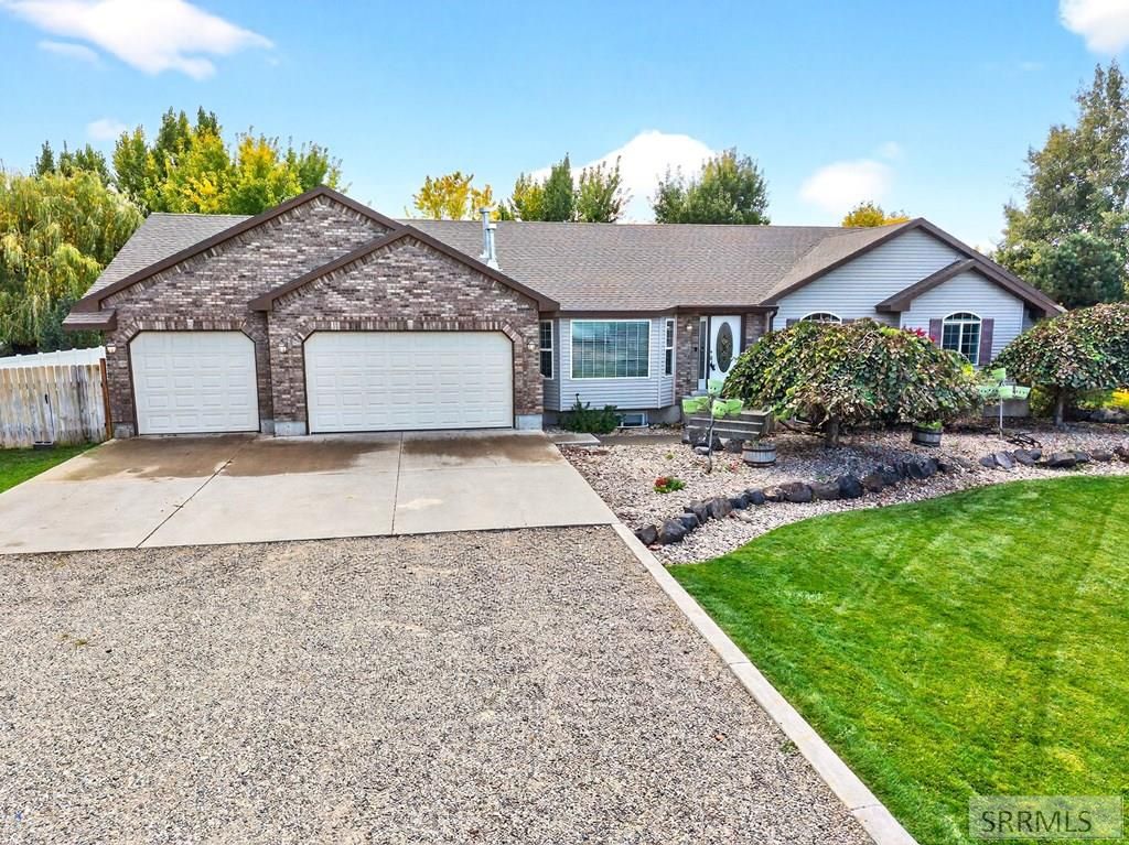 Image 84 of property listing at 3860 E 390 N, Rigby, ID 83442