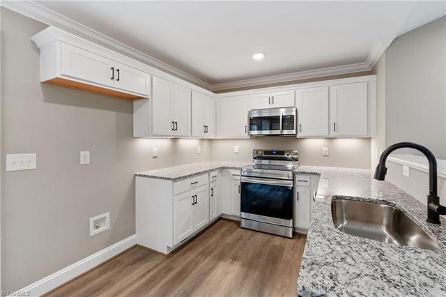 409 Nelson Street, Kernersville, NC 27284