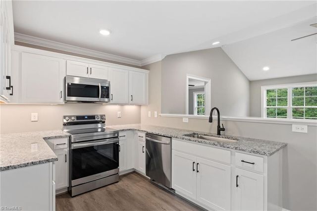 409 Nelson Street, Kernersville, NC 27284