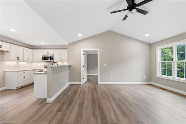 409 Nelson Street, Kernersville, NC 27284