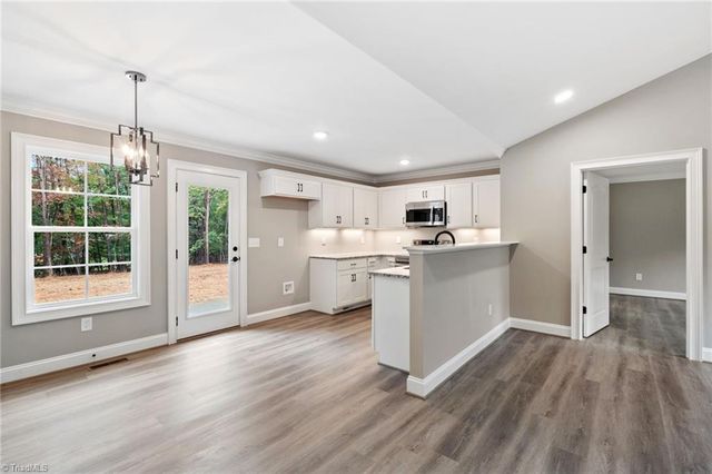 409 Nelson Street, Kernersville, NC 27284