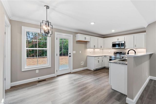 409 Nelson Street, Kernersville, NC 27284