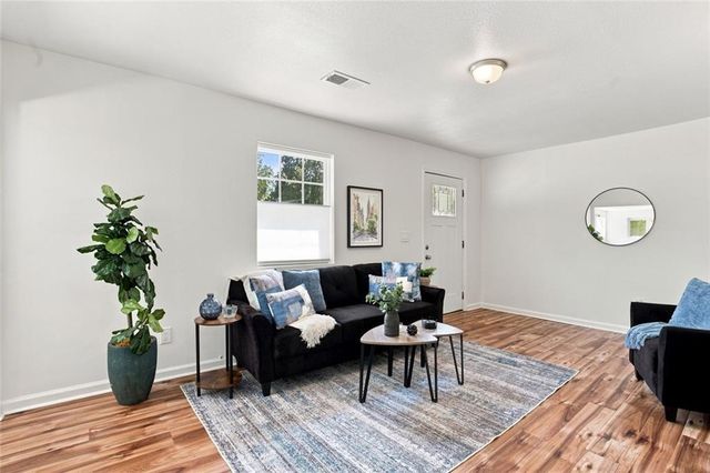 2538 Gordon Circle SE, Smyrna, GA 30080