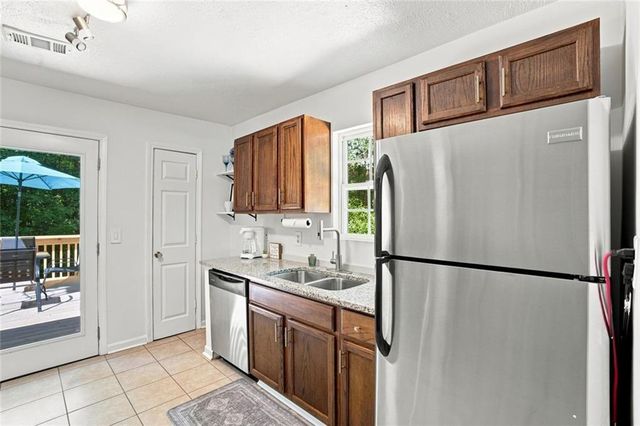 2538 Gordon Circle SE, Smyrna, GA 30080