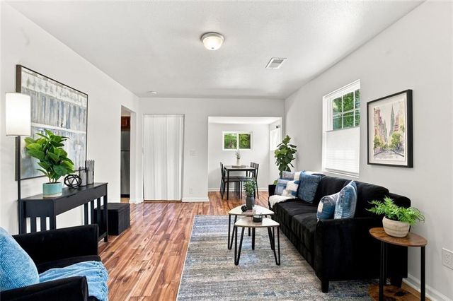 2538 Gordon Circle SE, Smyrna, GA 30080