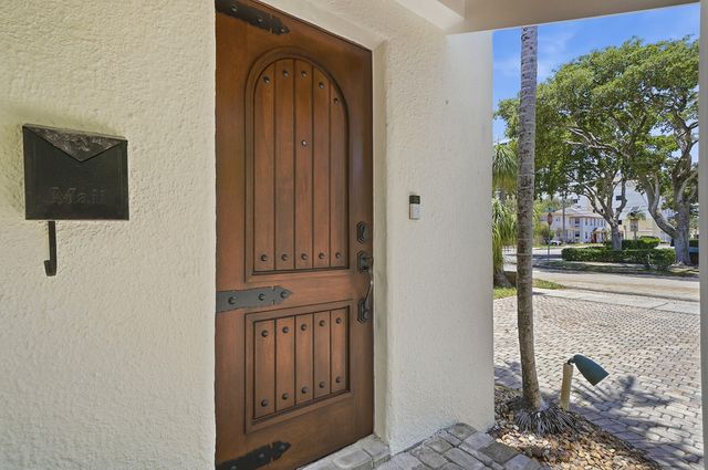1658 JACKSON Street, Hollywood, FL 33020