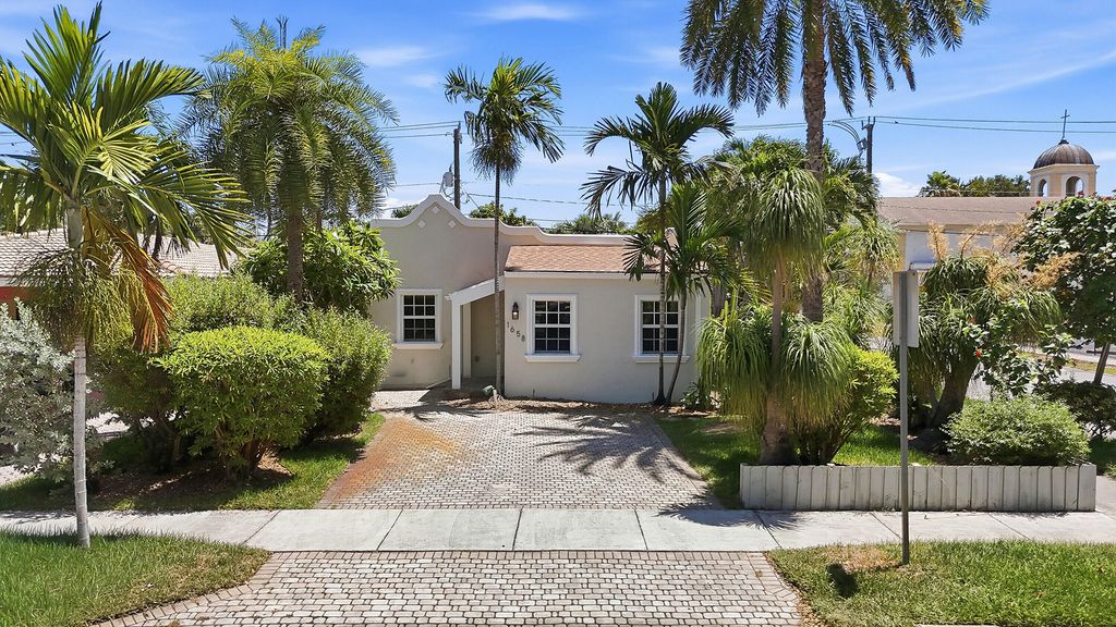 1658 JACKSON Street, Hollywood, FL 33020