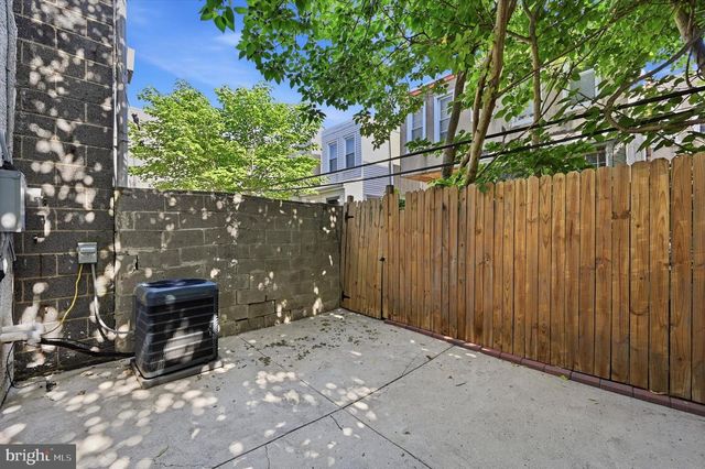 2237 SEARS ST, Philadelphia, PA 19146