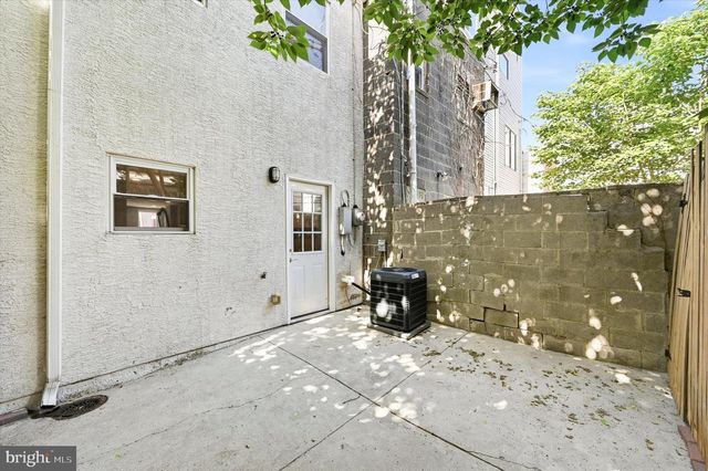 2237 SEARS ST, Philadelphia, PA 19146