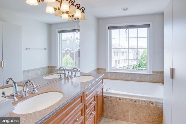 14633 WEEBURN WAY, Woodbridge, VA 22191