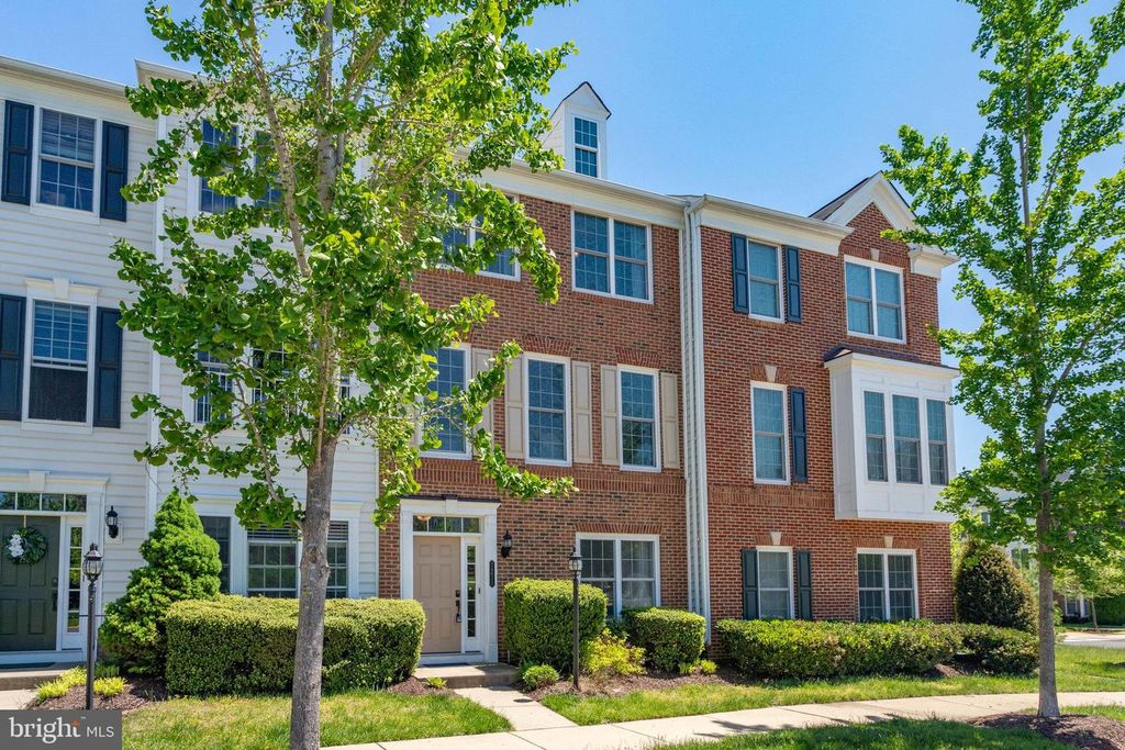 14633 WEEBURN WAY, Woodbridge, VA 22191