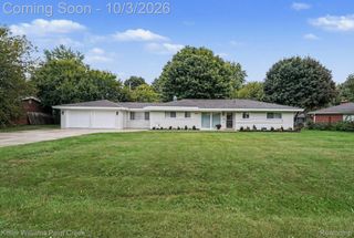 6588 Snow Apple Drive, Independence Charter Township, MI 48346