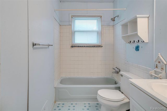 29071 Annapolis Road, Westland, MI 48186