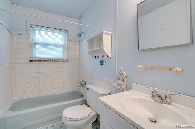 29071 Annapolis Road, Westland, MI 48186