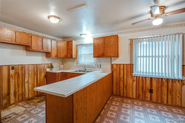 29071 Annapolis Road, Westland, MI 48186