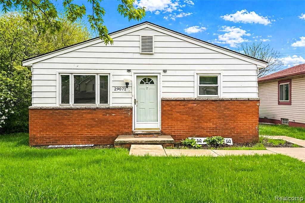 29071 Annapolis Road, Westland, MI 48186