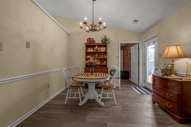 102 Parkwood Drive, Wilmore, KY 40390
