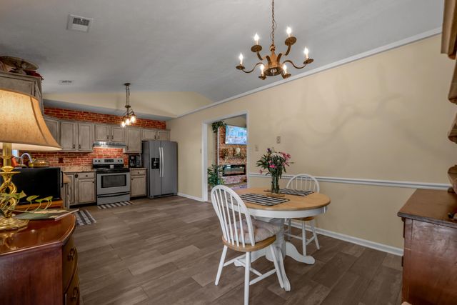 102 Parkwood Drive, Wilmore, KY 40390
