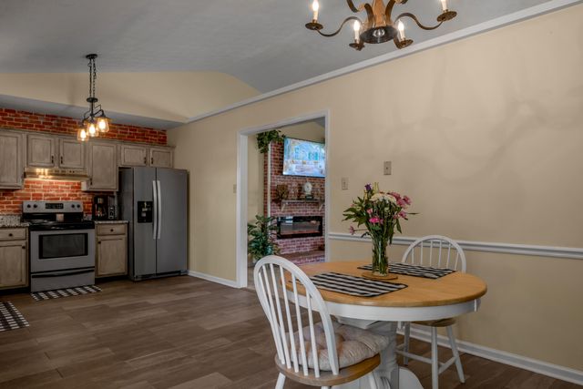 102 Parkwood Drive, Wilmore, KY 40390