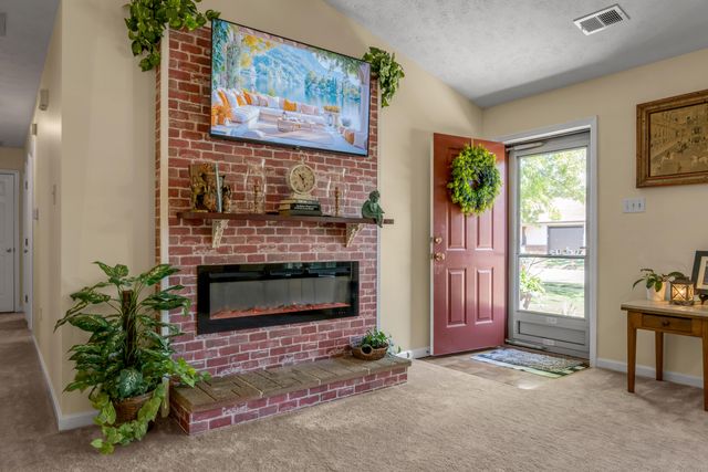 102 Parkwood Drive, Wilmore, KY 40390
